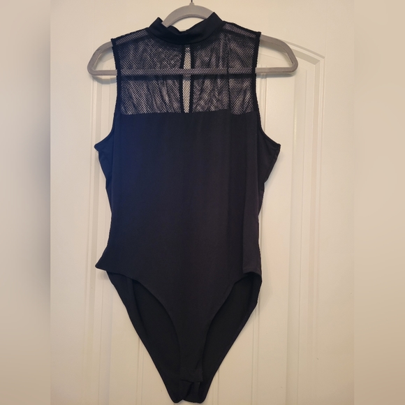 Sleeveless black mesh bosysuit - Picture 5 of 5